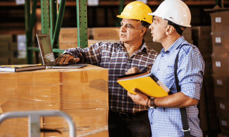 کارگزار گمرک کیست؟ شرح کامل وظایف